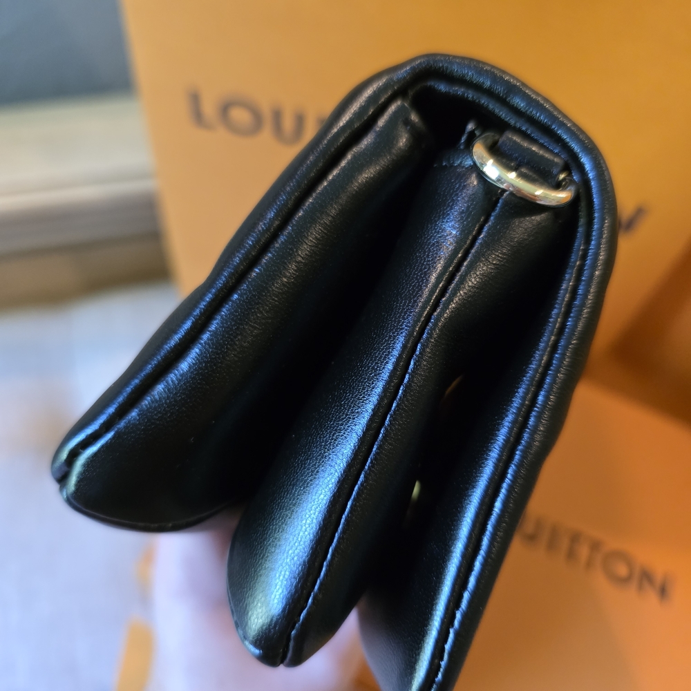 Louis Vuitton Pochette Coussin Black Leather Crossbody Bag - Picture 5 of 10